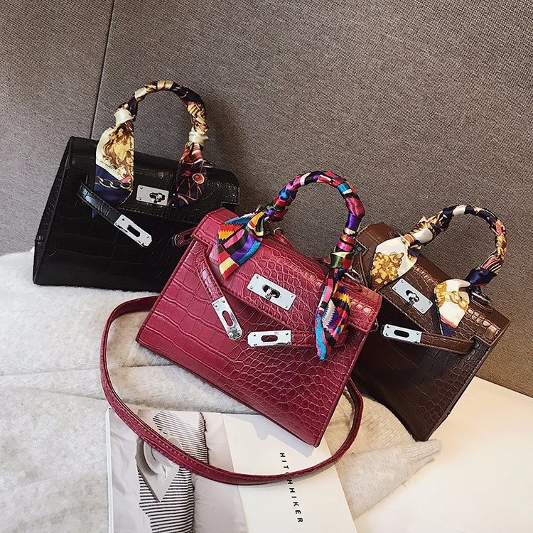 样板房展厅展柜陈列衣帽间女士包包手提包高端女小包软装饰品摆件