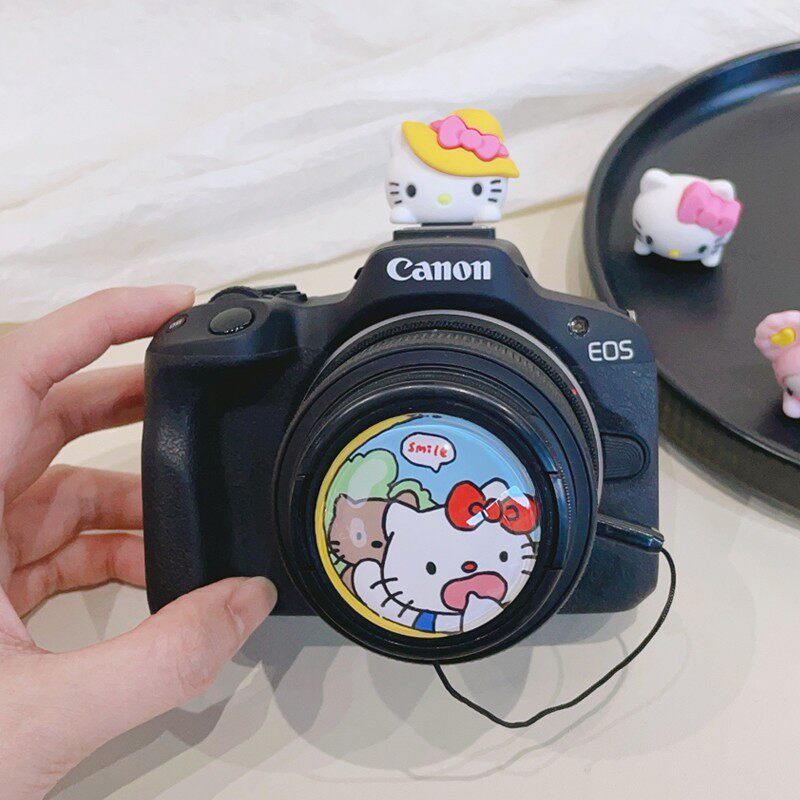 卡通可爱猫xt30相机镜头盖自带防丢绳防尘热靴盖zv1保护镜头圈r50