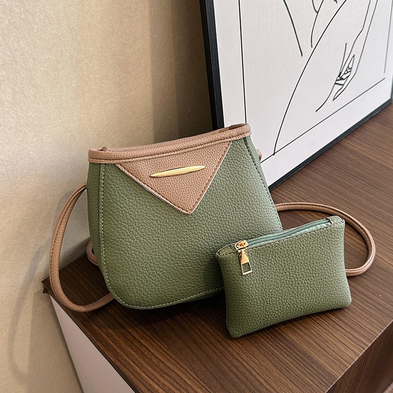 大容量包包女2023新款秋冬腋下单肩包手机水桶女士上班通勤小包