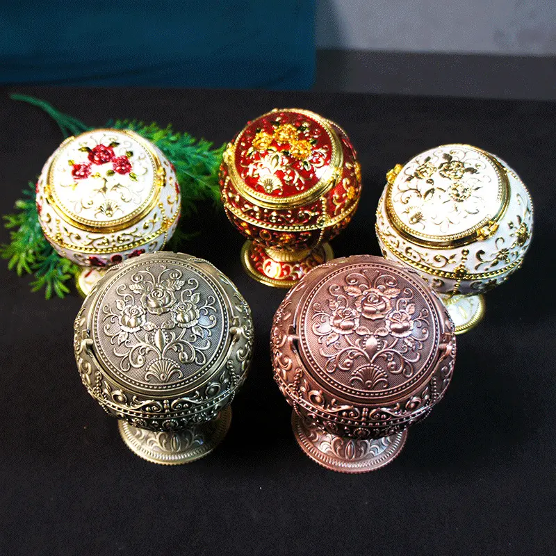 创意球形龙盖玫瑰花烟灰缸金属合金制造装饰品摆件俄罗斯旅游纪念