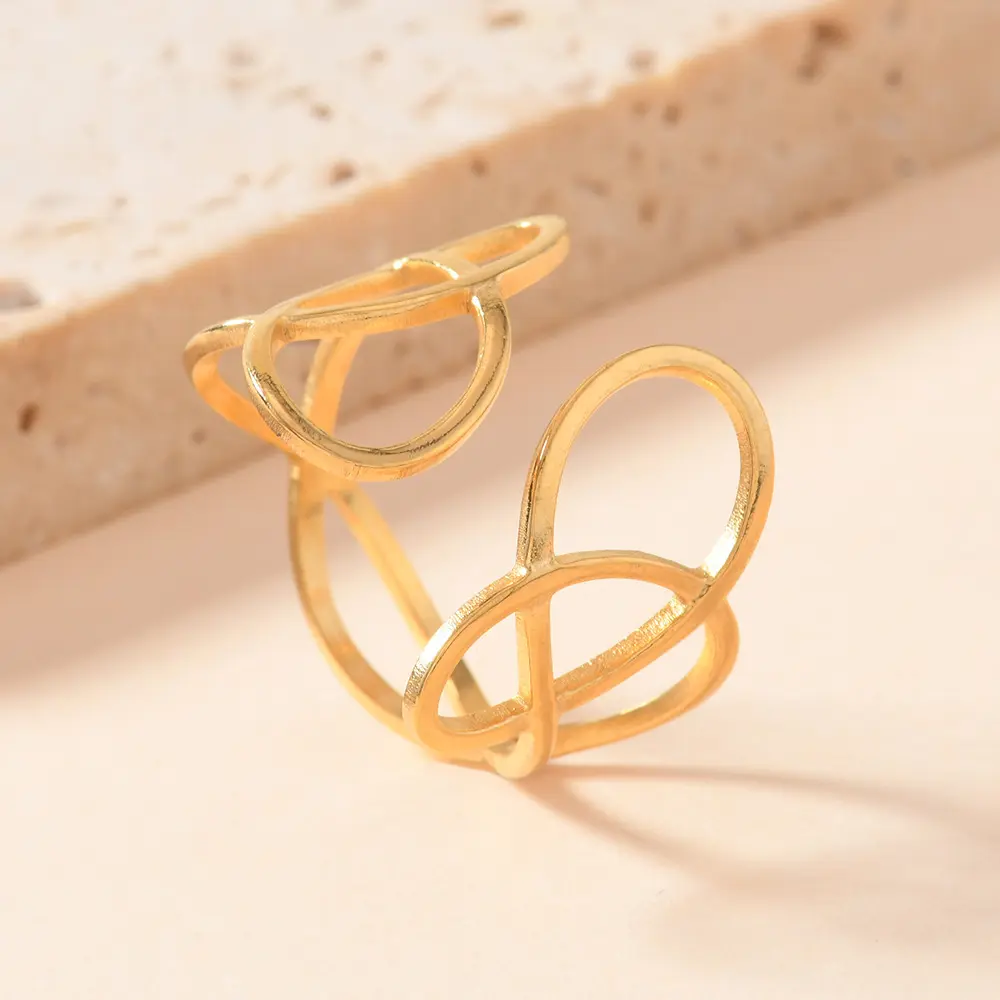 热销钛钢戒指女小众油压镂空开口戒指时尚设计情侣不锈钢手饰