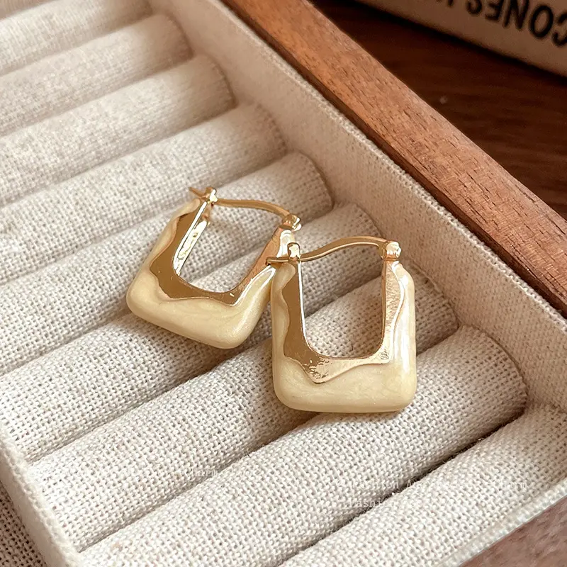 滴油u形耳扣法式复古简约气质耳环高级感轻奢网红百搭耳饰女