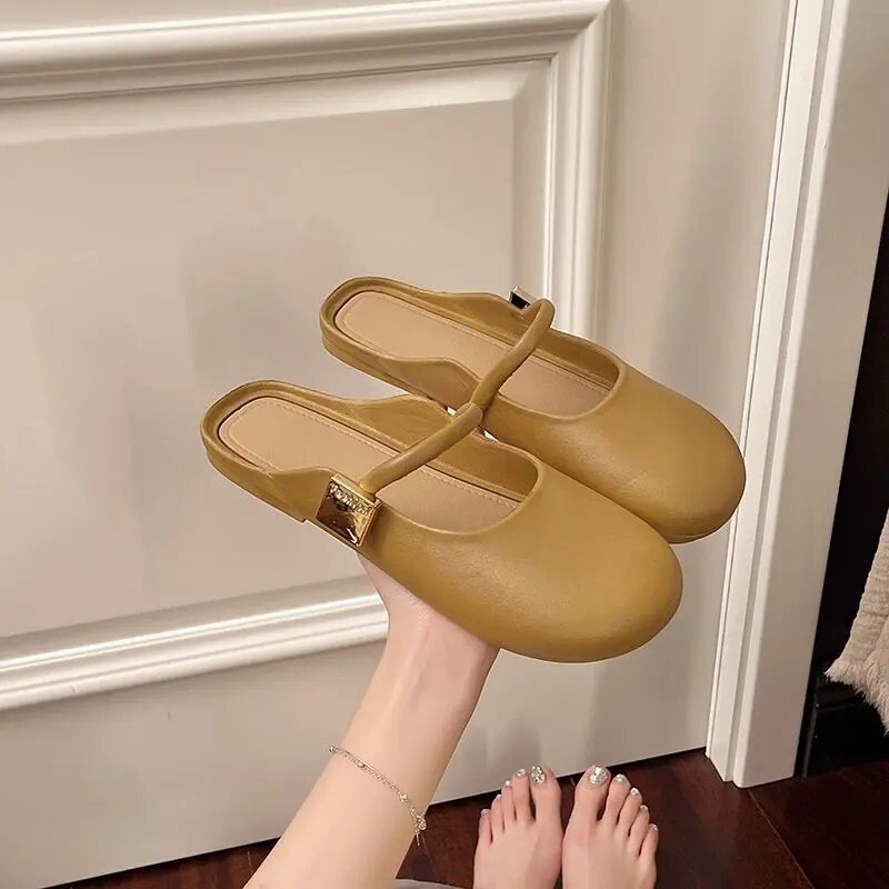 2025新款珍珠小圆头包头无后跟懒人外出PVC潮气质半拖鞋塑胶软底