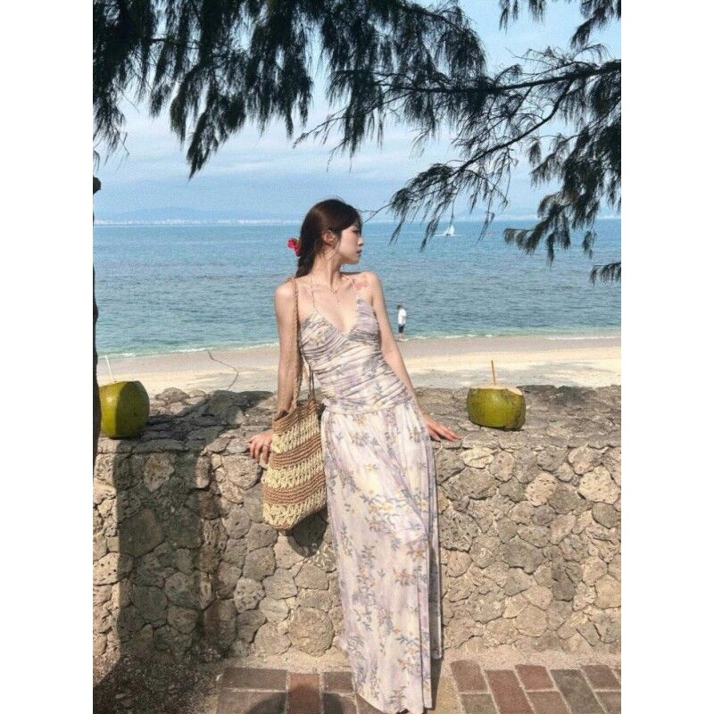 法式甜美度假海边碎花吊带裙长款夏假日沙滩裙氛围感挂脖露背裙子
