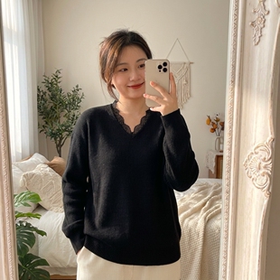 内搭羊绒衫 女黑色打底衫 针织衫 蕾丝拼接V领长袖