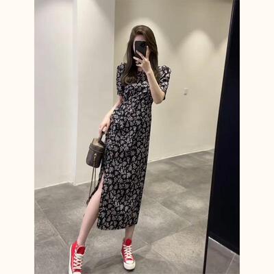 漂亮独特黑色碎花连衣裙子女装