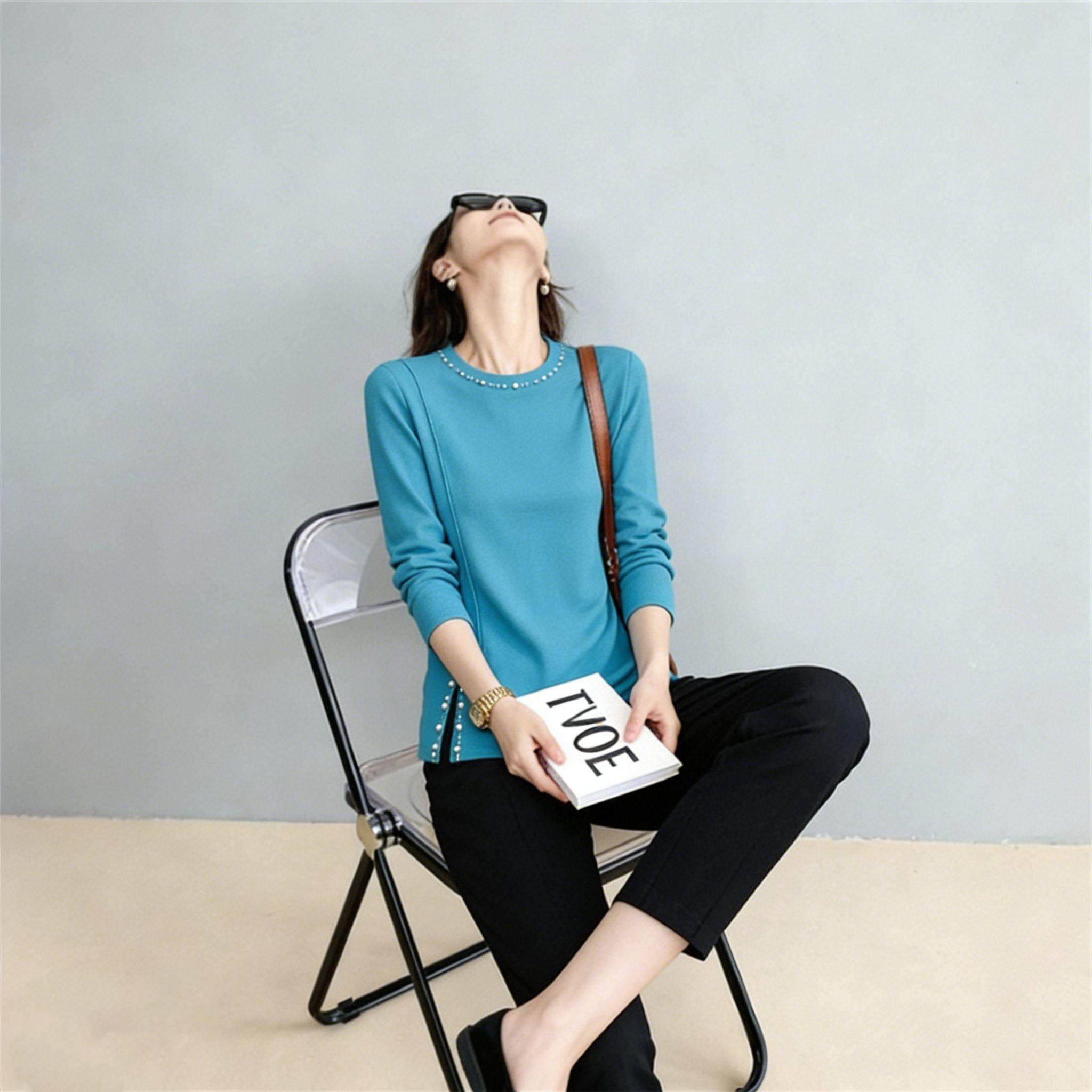 湖蓝色内搭打底衫女早秋氛围感穿搭精致钉珠宽松圆领针织上衣,女装/女士精品,大码内搭,淘宝优惠券,粉丝福利购,淘宝优惠卷