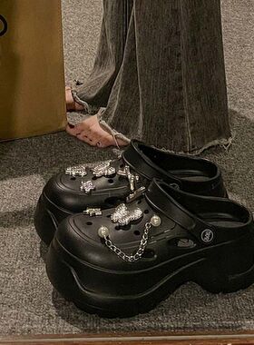 品牌甜酷朋克风金属蝴蝶超厚底洞洞鞋女2024新款夏季外穿包头拖鞋