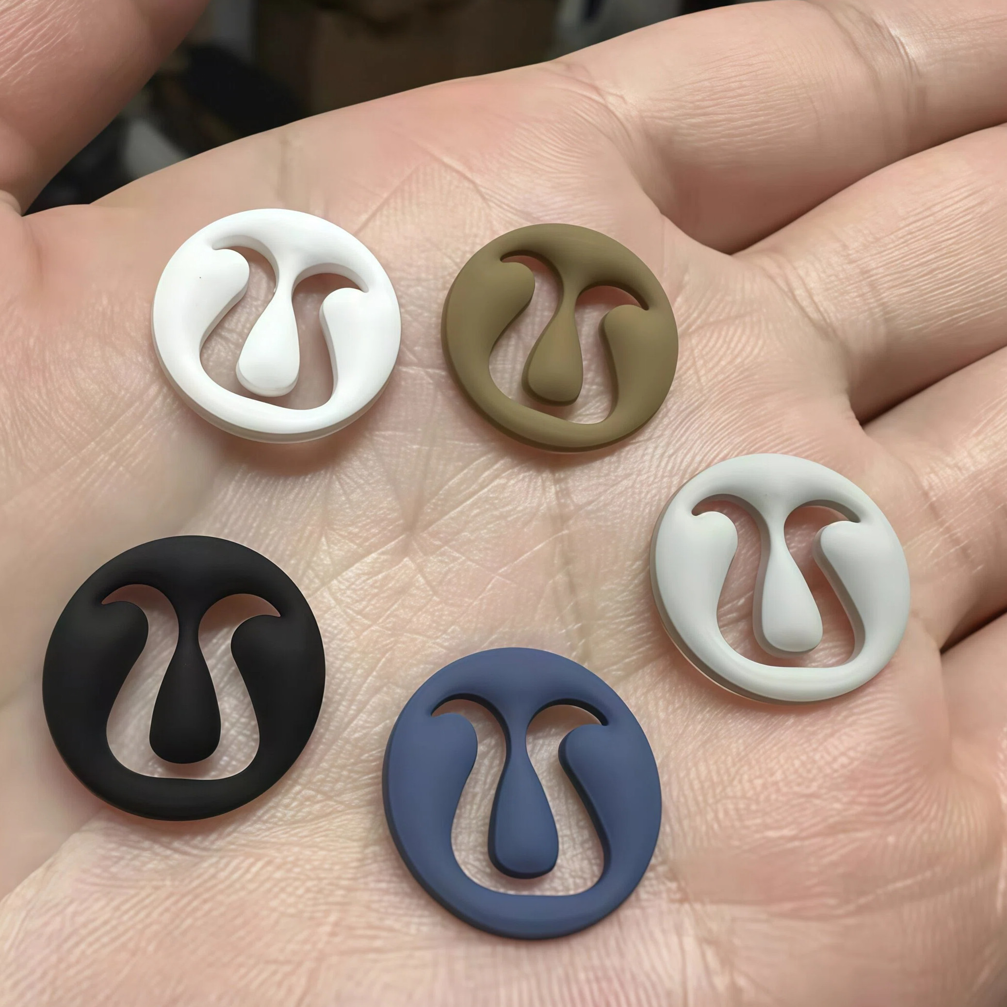 【官方正品】露露硅胶标时尚品牌logo热转印烫标牢固可水洗不会掉,服饰配件/皮带/帽子/围巾,其他配件,淘宝优惠券,粉丝福利购,淘宝优惠卷