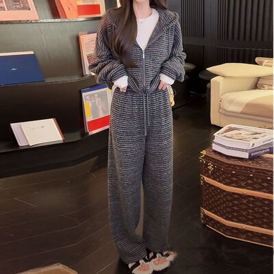 秋冬新款宽松套装慵懒外套时尚阔腿裤条纹连帽休闲长裤两件套