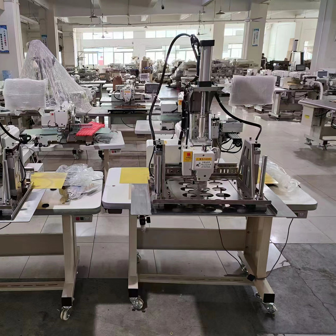 辉彭大范围超厚料座垫机家纺缝纫机 直线花样机 靠垫坐垫抱枕机