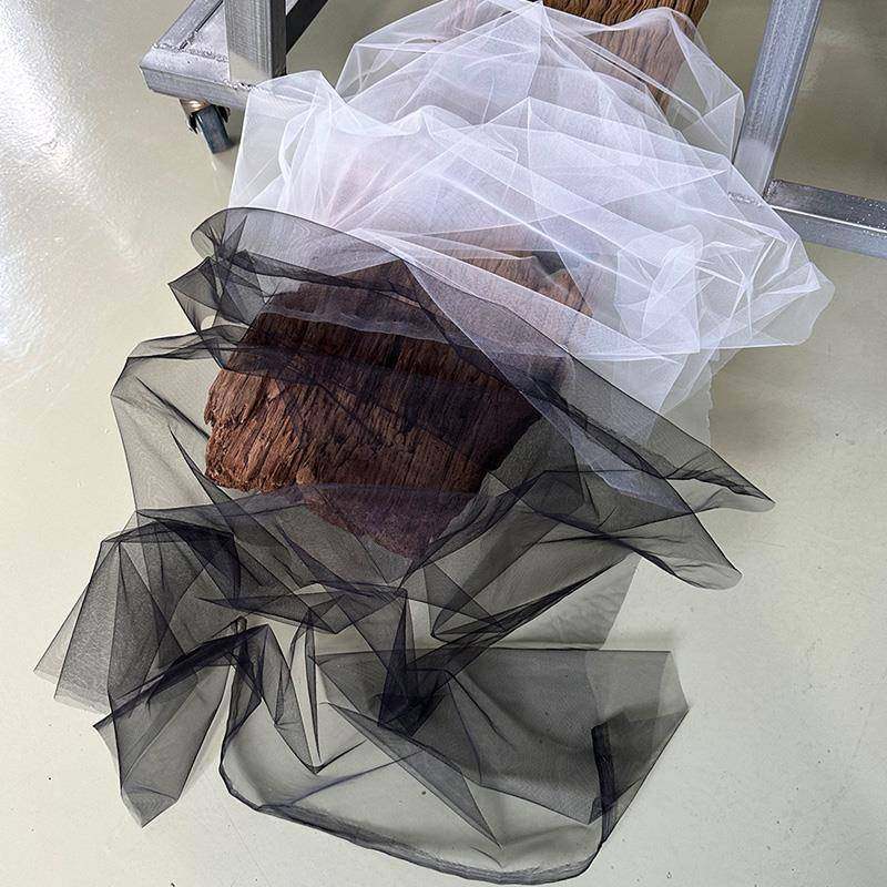 透明硬网纱婚纱礼服纱面料婚庆装饰楼梯网布料黑纱白纱硬网纱布料