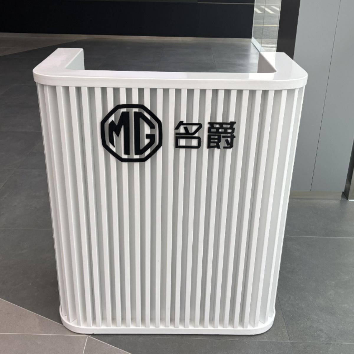 时尚小型咨询台 展厅服务接待台简约现代烤漆收银台酒店迎宾吧台