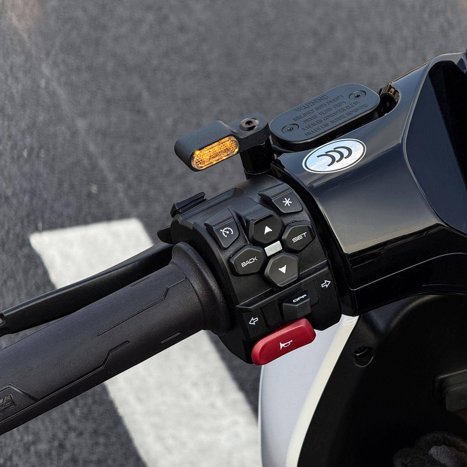 适用极核AE5ipro改装雷达提示灯配件行车灯后视镜盲区灯无损安装