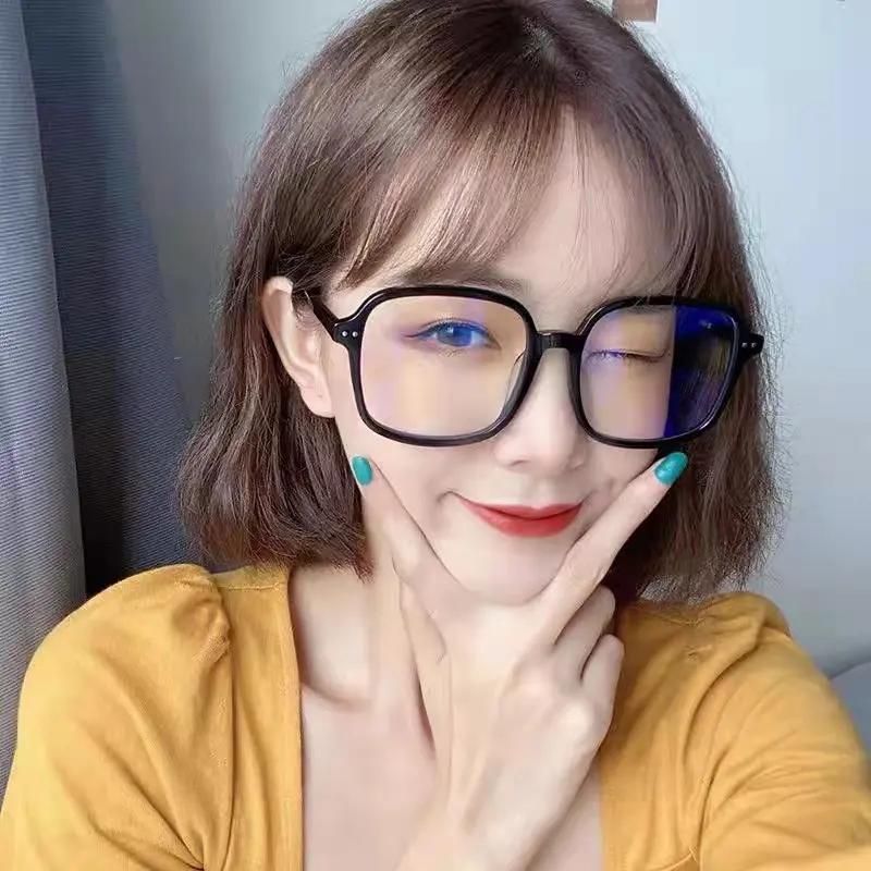 2025新款防蓝光透明黑框米钉大方框素颜平光镜同款眼