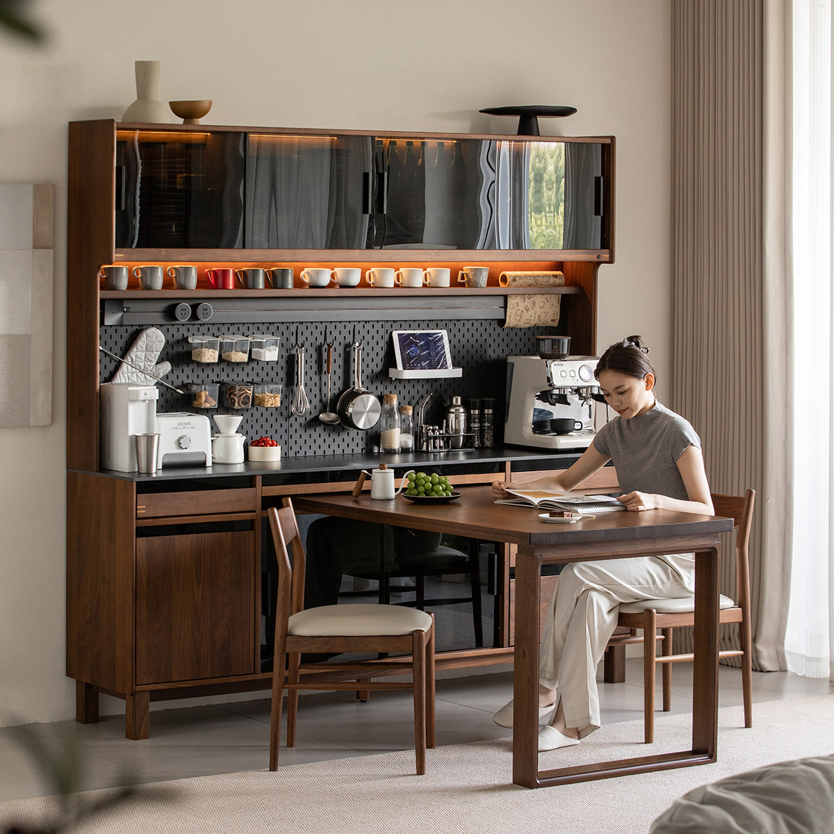 出乎生活和序餐边柜餐桌一体靠墙可嵌入北美黑胡桃木置物储物柜,住宅家具,餐边柜,淘宝优惠券,粉丝福利购,淘宝优惠卷