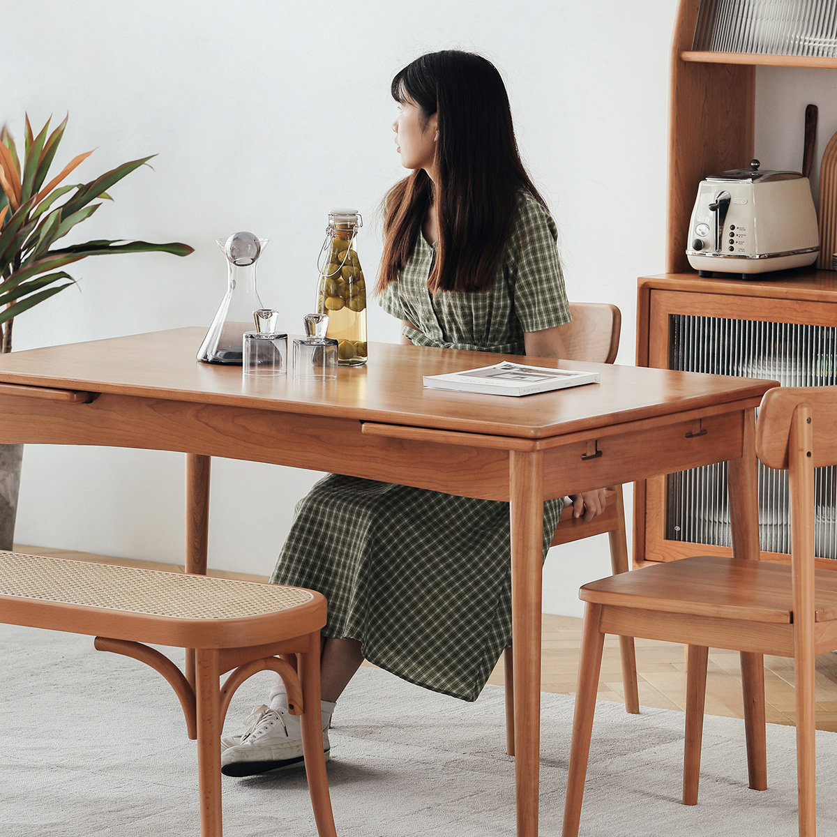 出乎生活长方形北欧伸缩餐桌