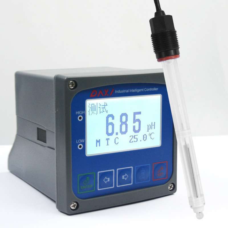 智能pH/ORP变送器0.5% FS 精度 在线测试仪 4-20mA/Modbus 双输出