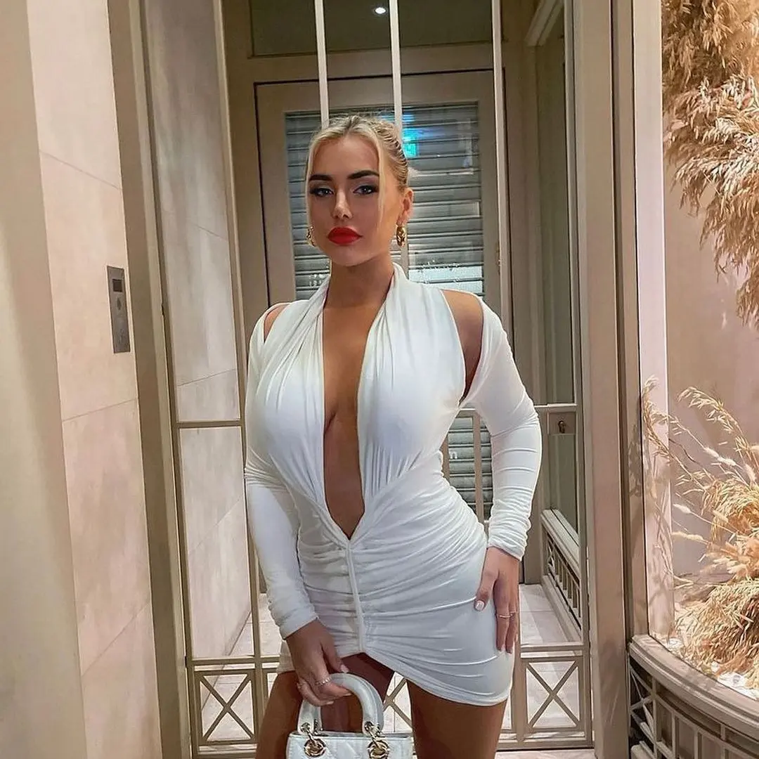 21ds456 秋冬连衣裙 欧美纯色长袖v领挂脖褶皱新款连衣裙