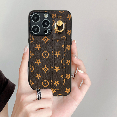 适用iPhone16手机壳苹果15promax手腕带14plus支架13复古12皮质11简约xs男女款XR高档7plus欧美8plsu防摔轻奢