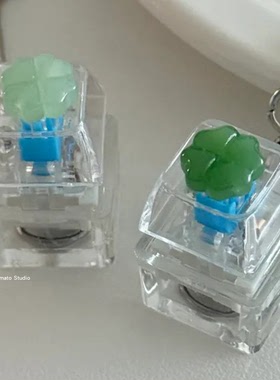 治愈四叶草解压键盘钥匙扣包挂件