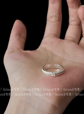 S925纯银色拉丝方钻戒指女