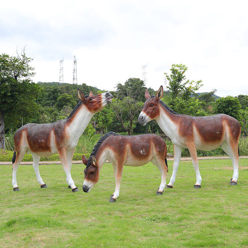 玻璃钢仿真动物小毛驴雕塑户外园林景观雕塑小品公园农场装饰摆件
