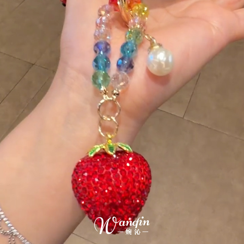 莓果摇摇满钻草莓手机链钥匙扣