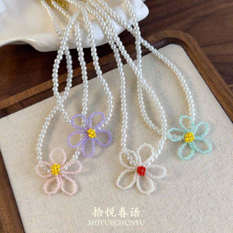 夏日彩色米珠花朵珍珠项链女可爱多巴胺串珠锁骨链搭裙子颈链配饰