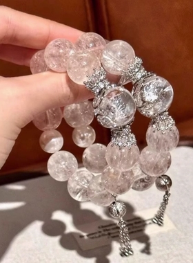 爆闪!2025新款白色串珠手链女幽灵暴风雪仿珍珠手串轻奢贵气手饰