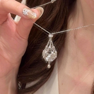 白水晶网兜吊坠项链女新款长款镂空彩宝流苏鱼网挂坠可调节毛衣链