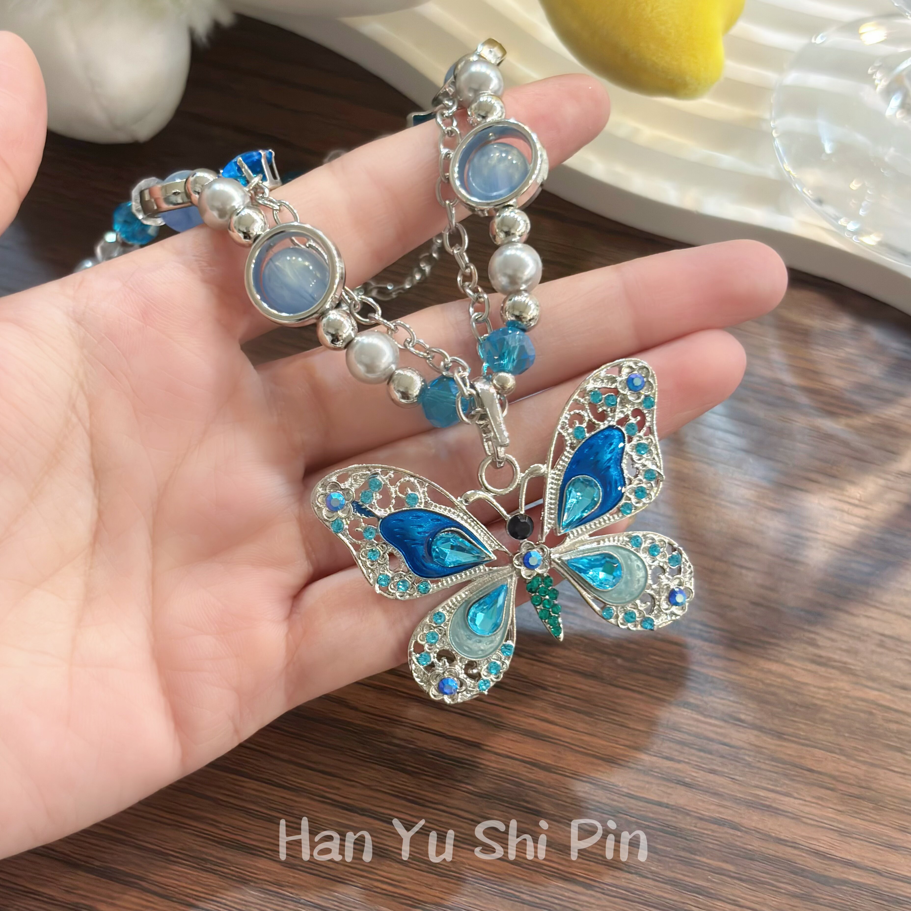 蓝色蝴蝶项链Y2K蓝色蝴蝶重工项链男女轻奢小众设计感朋克辣妹锁