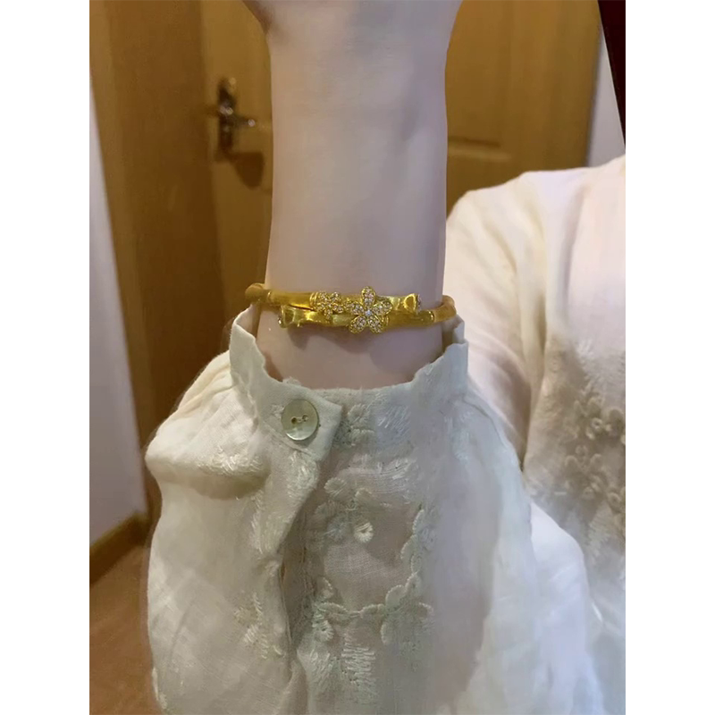 黄金色拉丝竹节花朵手镯司凤同款