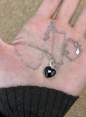 黑色爱心吊坠锁骨链女轻奢小众