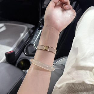 适用苹果s11手表表带s10玫瑰金表盘applewatch9珐琅手镯腕带高级时尚iwatch8气质女款ultra3轻奢可调节替换带