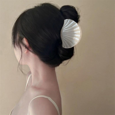 百搭高级感气质鲨鱼夹发饰盘发器果冻色贝壳抓夹大号后脑勺发夹女