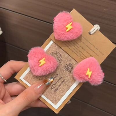 汪苏泷十万伏特周边物料曼城粉色爱心毛绒发夹甜美少女刘海发夹女