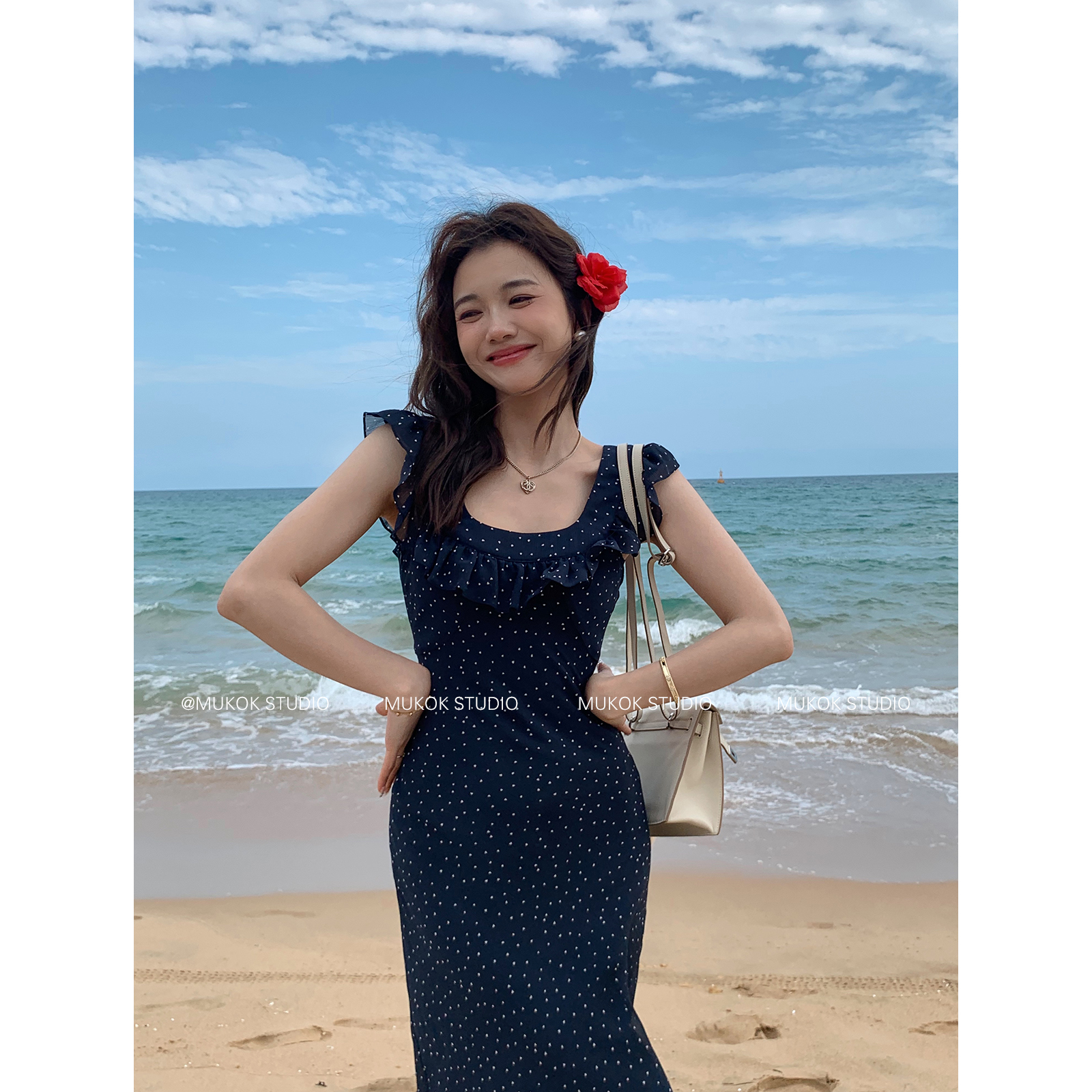 MUKOK 2025早春新款荷叶边短袖连衣裙女性感露背波点中长裙