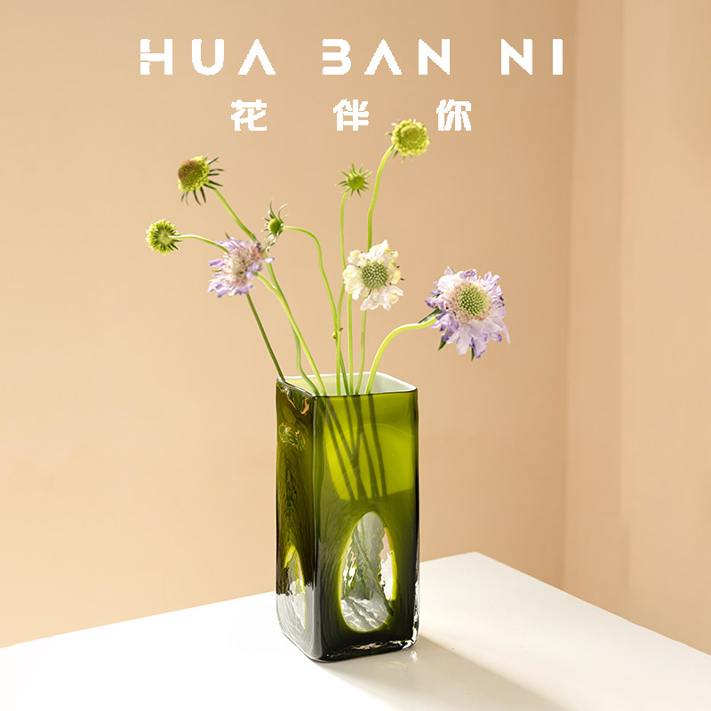 小众绿色镂空琉璃花瓶家用客厅桌面插花装饰轻奢高级感创意摆件