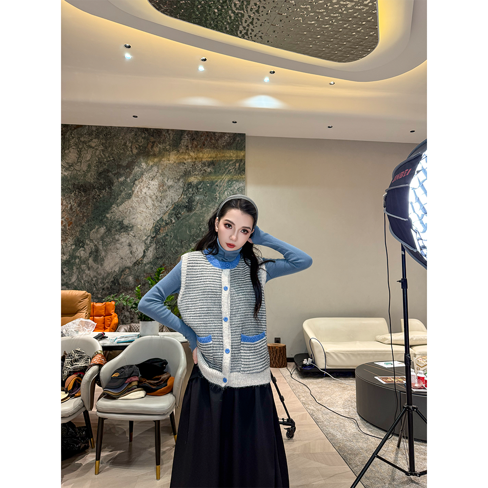 恩佳专享D395撞色条纹无袖毛边针织马甲背心女坎肩