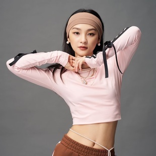 长袖 阿迪达斯女子三条纹蝴蝶结休闲修身 T恤KG3860 滔搏运动