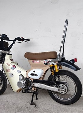 适用嘉陵COCO幼兽CUB复古改装双人座垫 C70金旺一体式坐垫鞍座