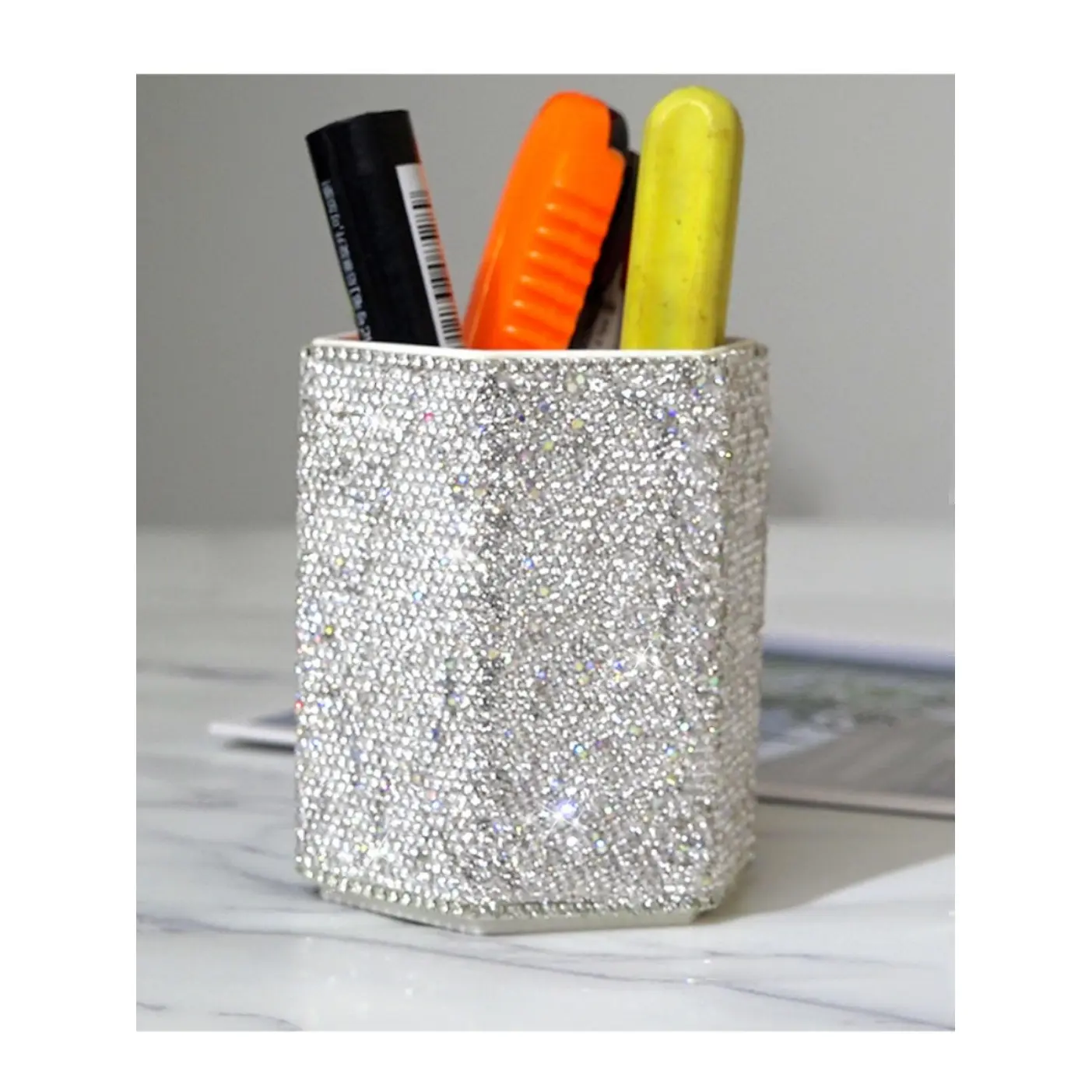 镶钻化妆刷收纳桶大容量笔筒眉笔整理盒桌面置物架