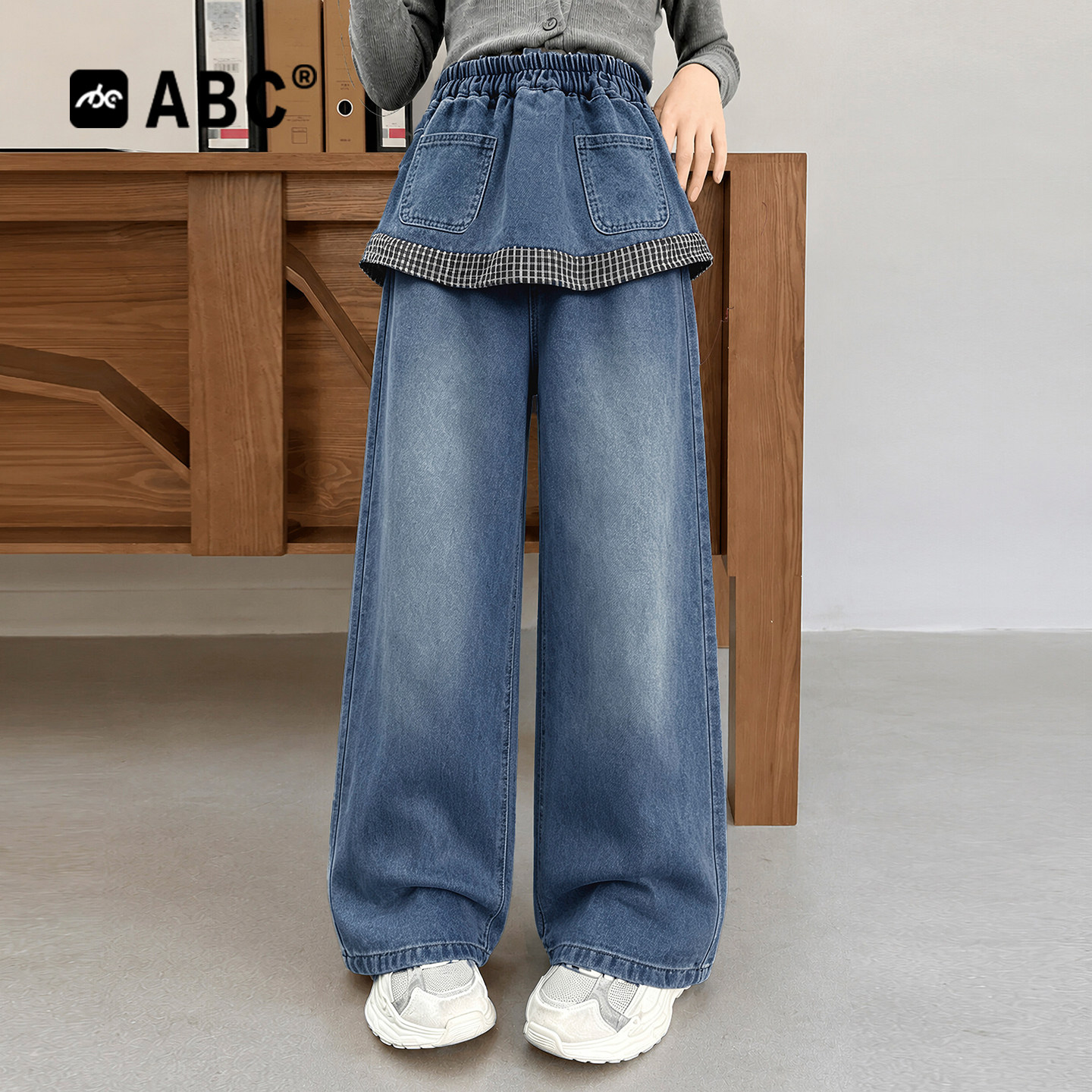 ABC女童格子拼接皮帘直筒牛仔裤图片