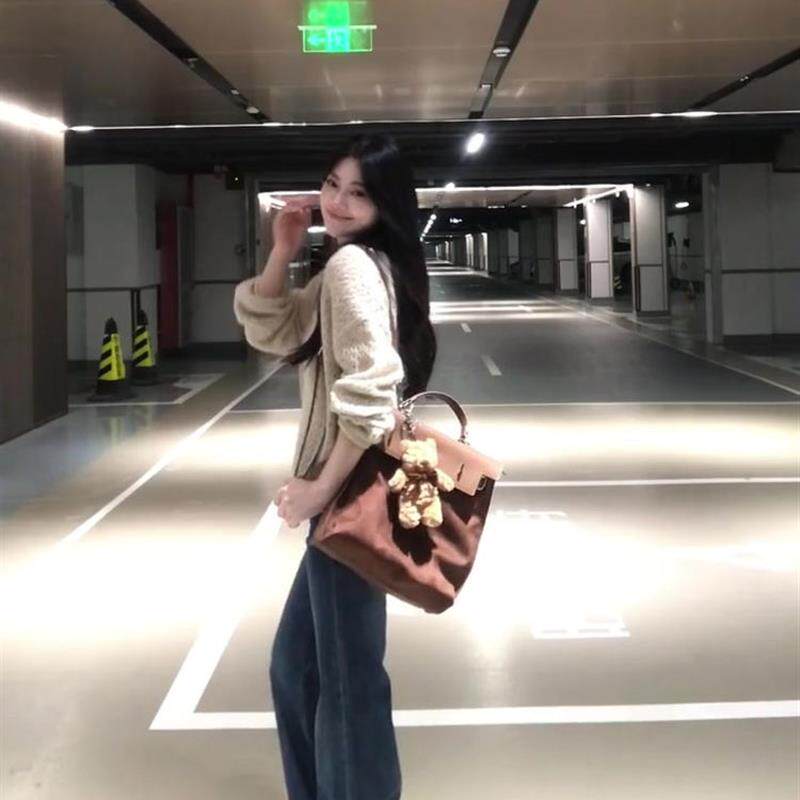 韩系早秋季v领镂空上衣女高级感宽松绞花针织衫罩衫吊带两件套装