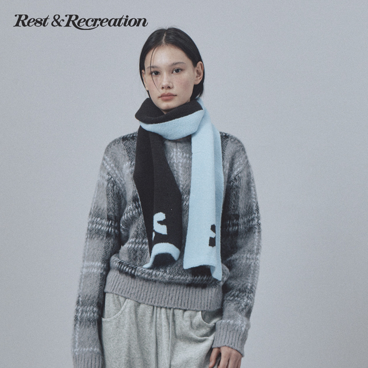 RR羊毛混纺双面提花logo围巾