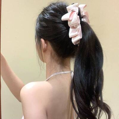 新款韩系波点粉色缎面蝴蝶结香蕉夹女高级感百搭扎高马尾发夹发饰