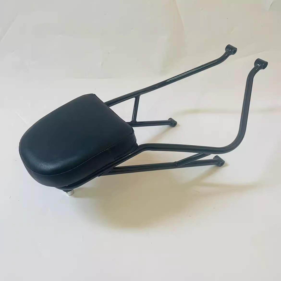 适用新款水冷凯旋Bobber改装后货架 乘客后座垫 后靠背扶手行李架