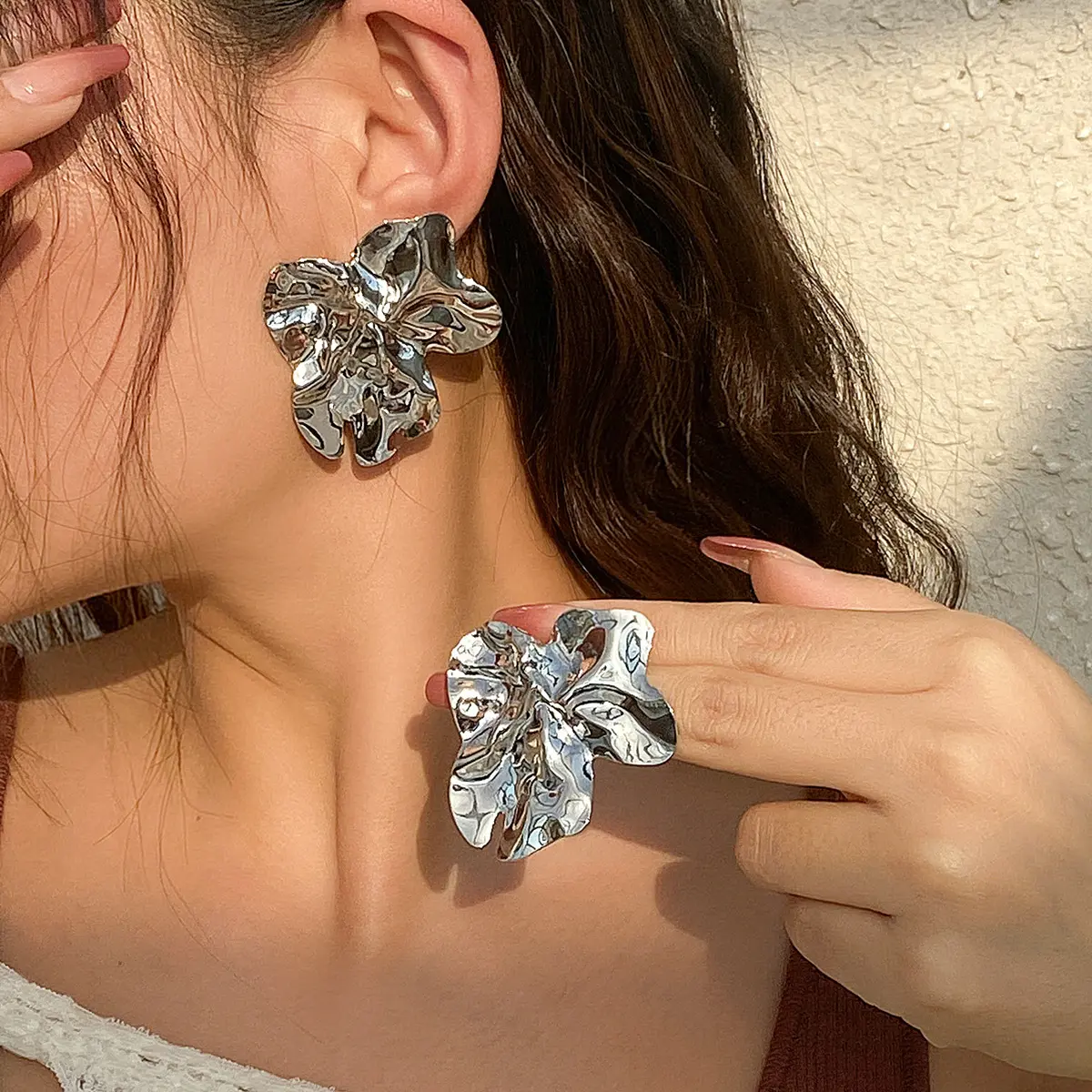 欧美时尚设计感金属光面折叠耳钉女复古几何花瓣耳饰earrings