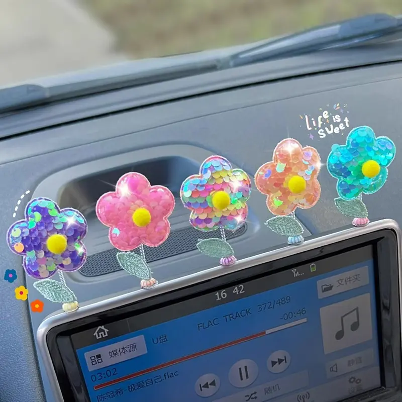 车载屏幕摇头花朵汽车小摆件仪表台装饰摆件可爱小清新小花